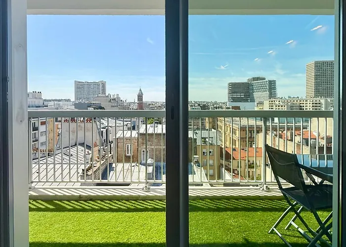My Eiffel Tower View Apartment Paris